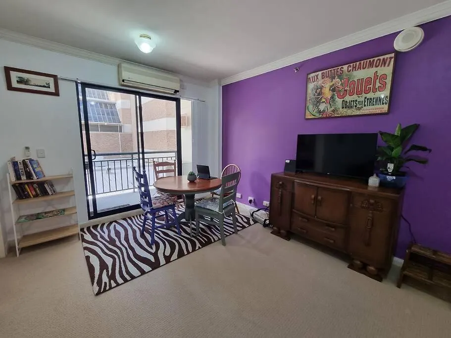 Little Monica Apartment- Spacious, Affordable & Central Perth 0*,  Australia